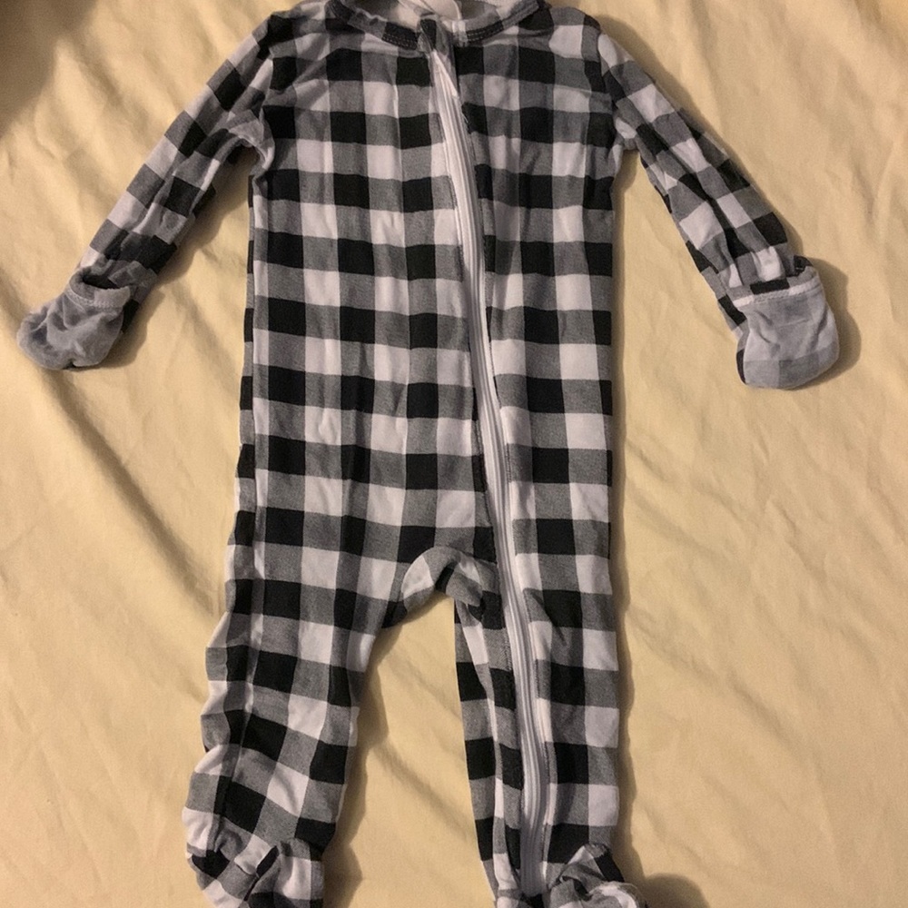 Spearmint Love 3-6 months pajamas PLAY